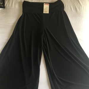NWT Womens Flare Bottoms
